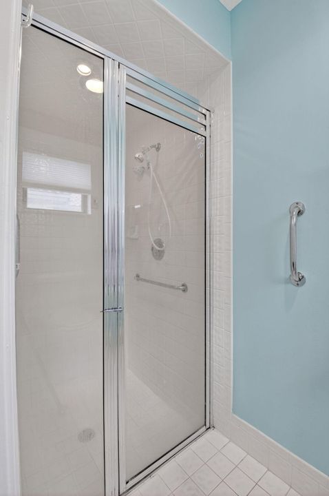 For Sale: $465,000 (2 beds, 2 baths, 1908 Square Feet)