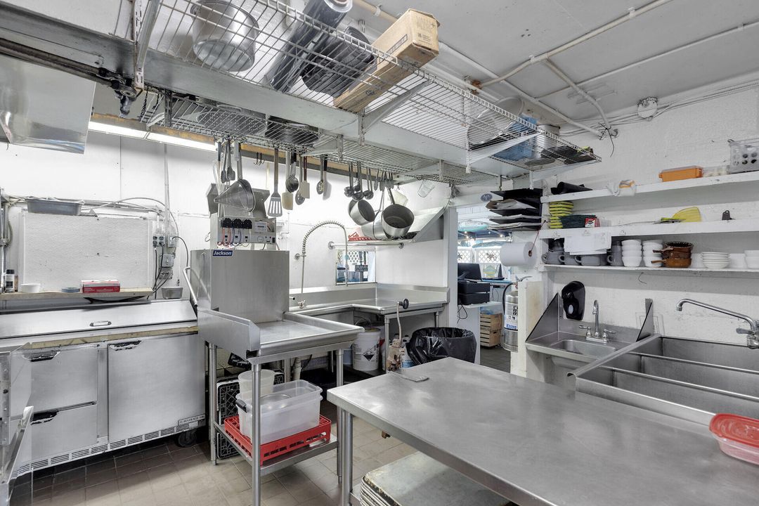 待售: $3,500,000 (0 贝兹, 0 浴室, 2192 平方英尺)