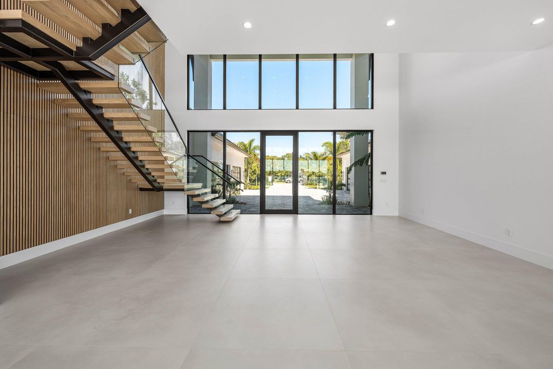 For Sale: $16,950,000 (5 beds, 6 baths, 9137 Square Feet)