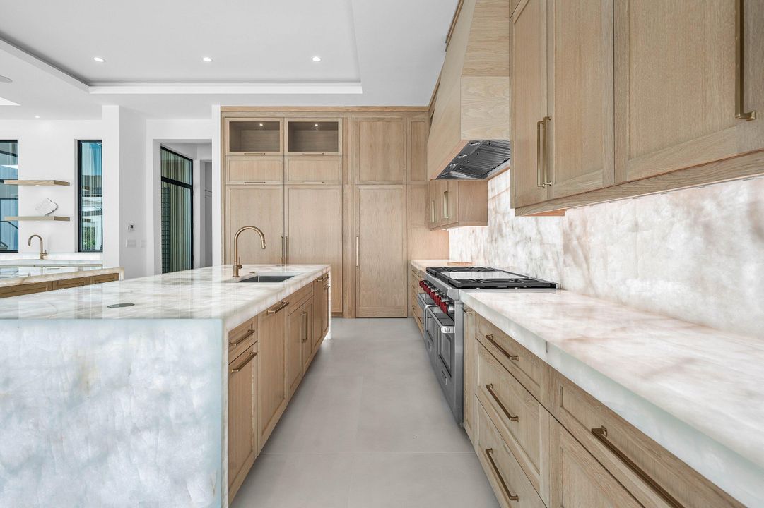 For Sale: $16,950,000 (5 beds, 6 baths, 9137 Square Feet)