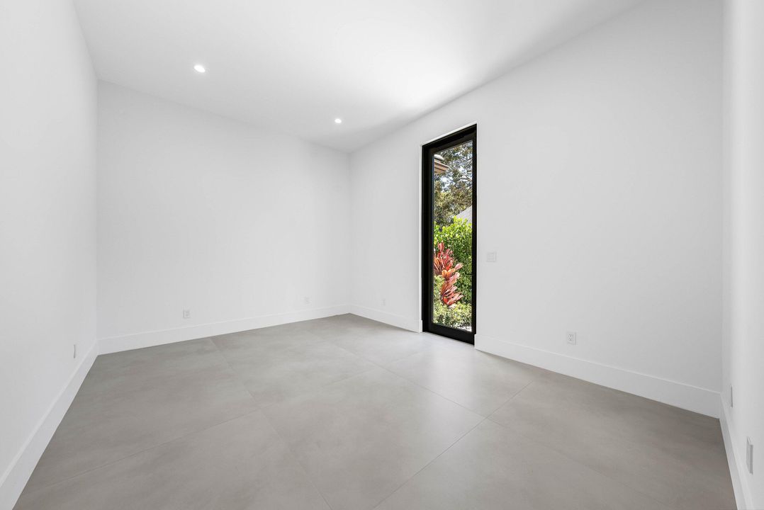 For Sale: $16,950,000 (5 beds, 6 baths, 9137 Square Feet)