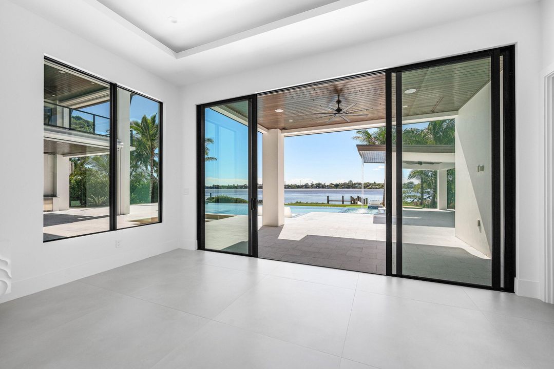 For Sale: $16,950,000 (5 beds, 6 baths, 9137 Square Feet)