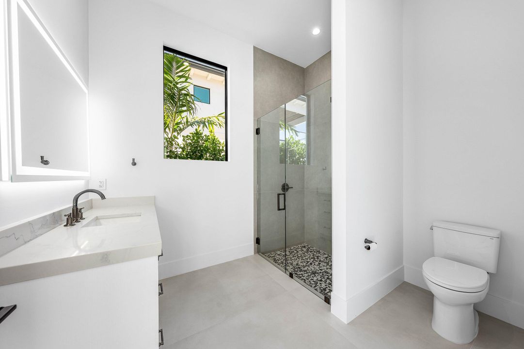 For Sale: $16,950,000 (5 beds, 6 baths, 9137 Square Feet)