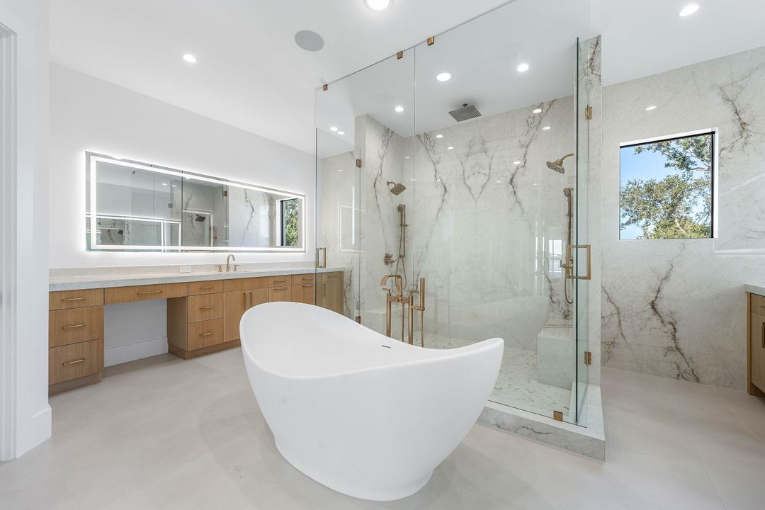 For Sale: $16,950,000 (5 beds, 6 baths, 9137 Square Feet)