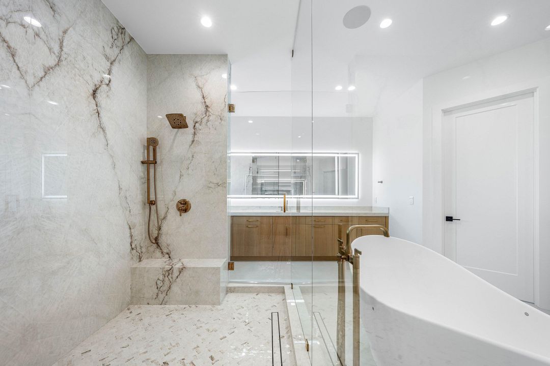 For Sale: $16,950,000 (5 beds, 6 baths, 9137 Square Feet)