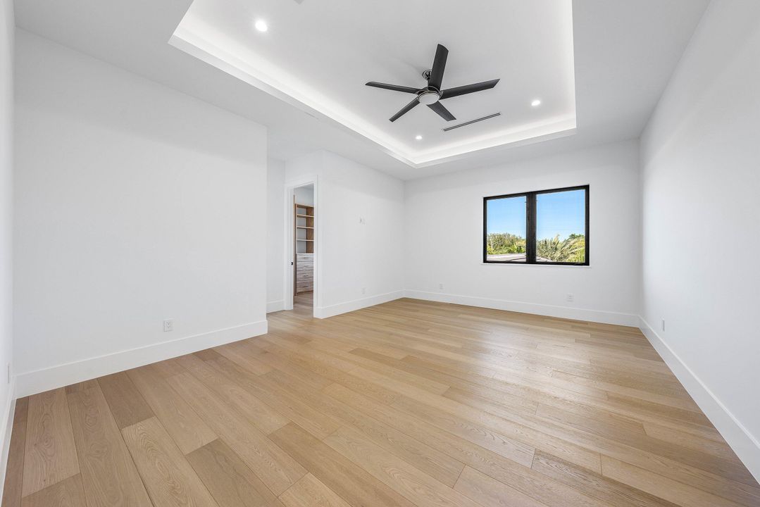 For Sale: $16,950,000 (5 beds, 6 baths, 9137 Square Feet)