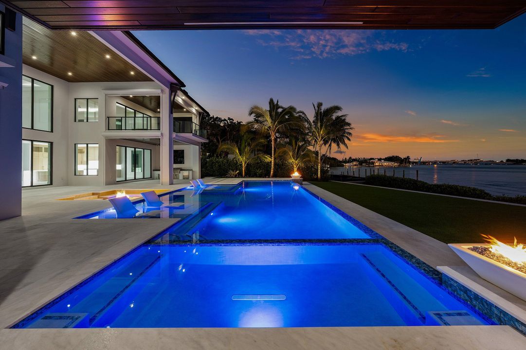 For Sale: $16,950,000 (5 beds, 6 baths, 9137 Square Feet)