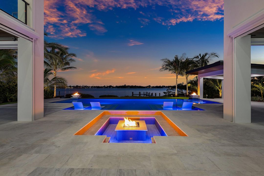 For Sale: $16,950,000 (5 beds, 6 baths, 9137 Square Feet)