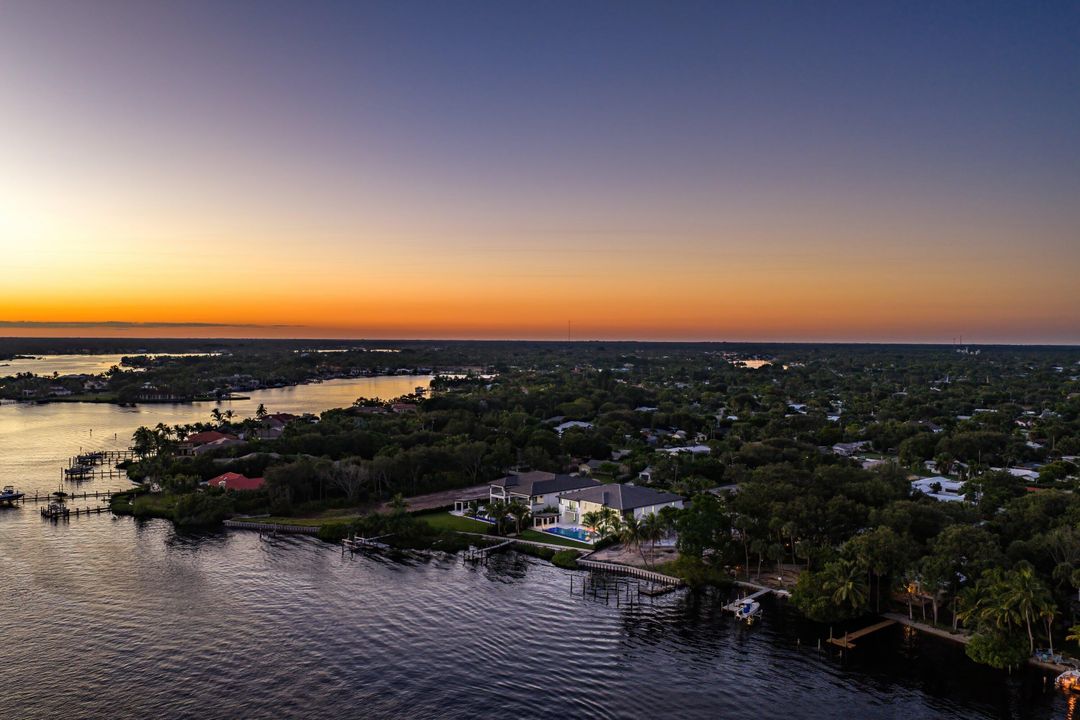 For Sale: $16,950,000 (5 beds, 6 baths, 9137 Square Feet)