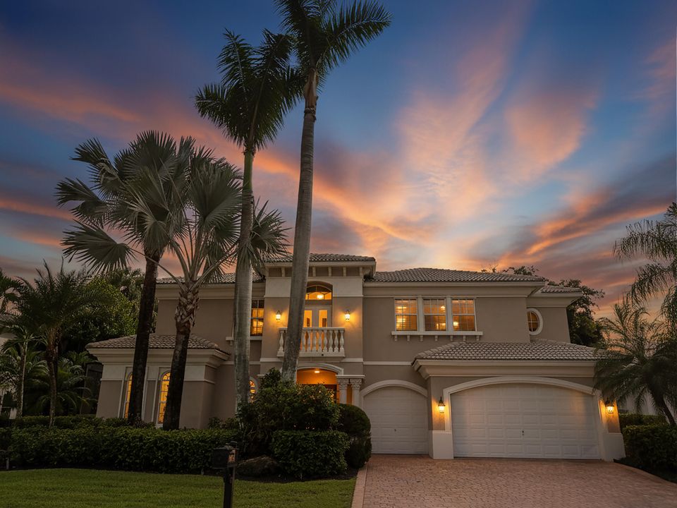 For Sale: $1,575,000 (5 beds, 4 baths, 3701 Square Feet)