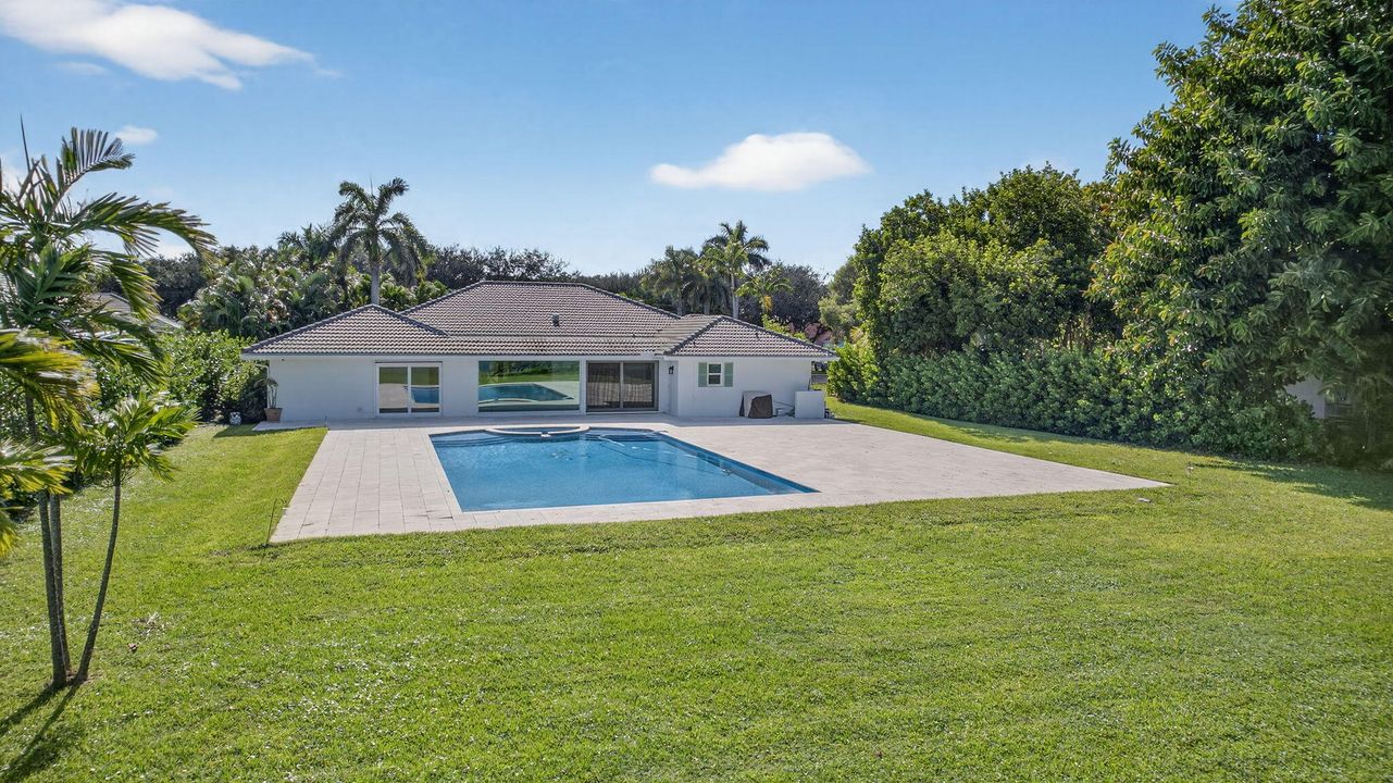 待售: $3,975,000 (4 贝兹, 4 浴室, 3572 平方英尺)