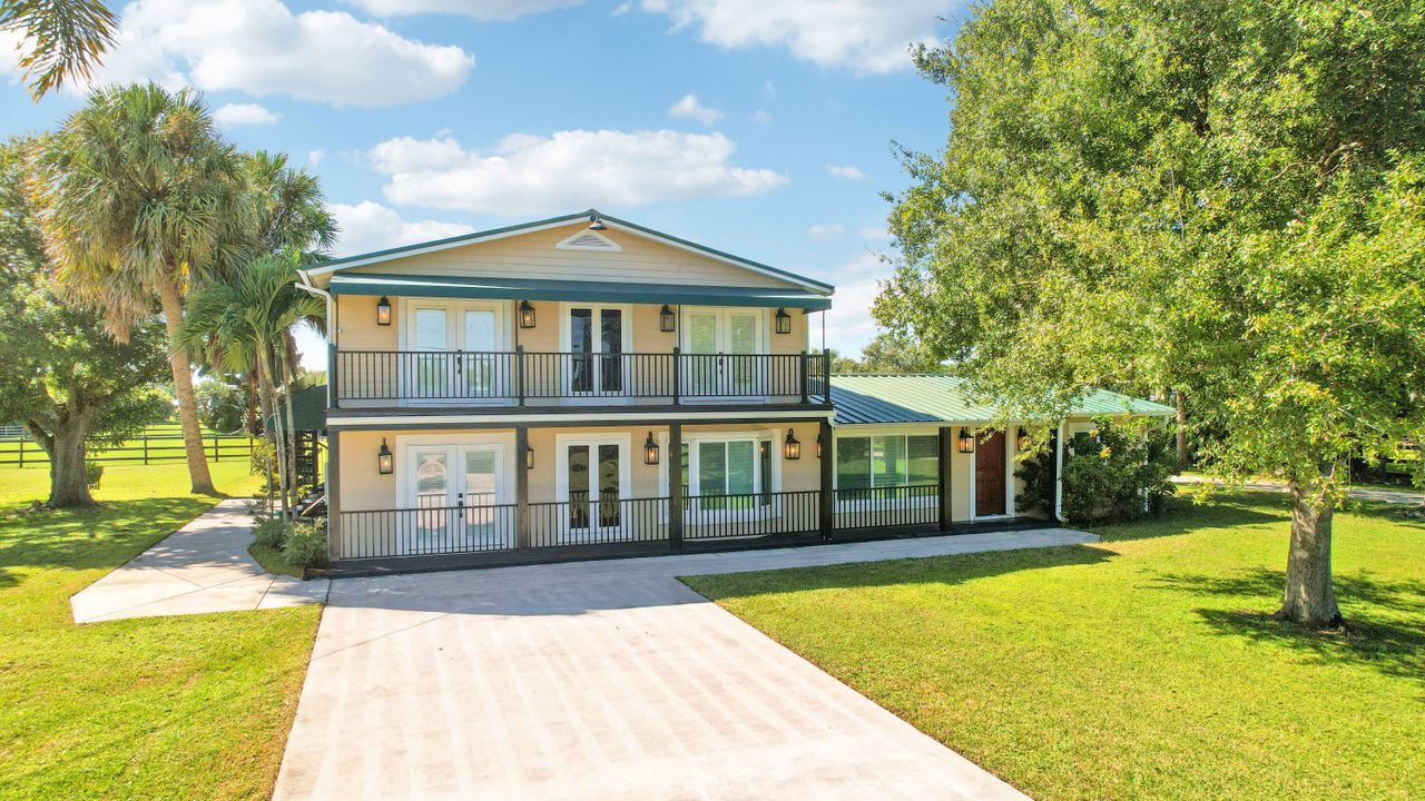 For Sale: $1,325,000 (5 beds, 3 baths, 2730 Square Feet)