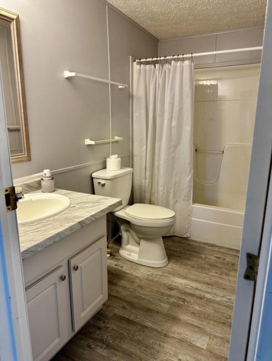 На продажу: $193,500 (3 спален, 2 ванн, 1512 Квадратных фут)