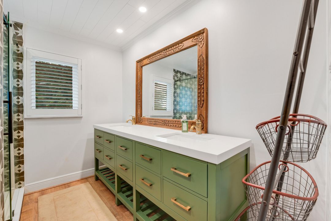 For Sale: $1,325,000 (5 beds, 3 baths, 2730 Square Feet)