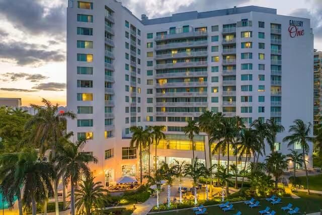 For Sale: $185,000 (1 beds, 1 baths, 548 Square Feet)