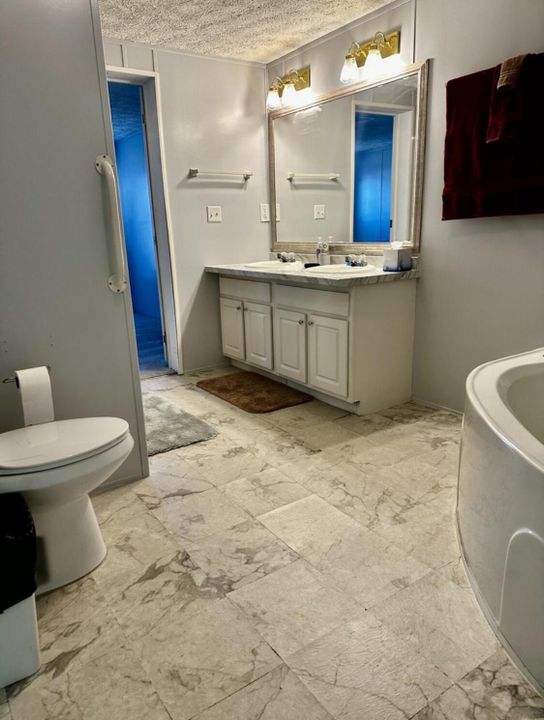 На продажу: $193,500 (3 спален, 2 ванн, 1512 Квадратных фут)