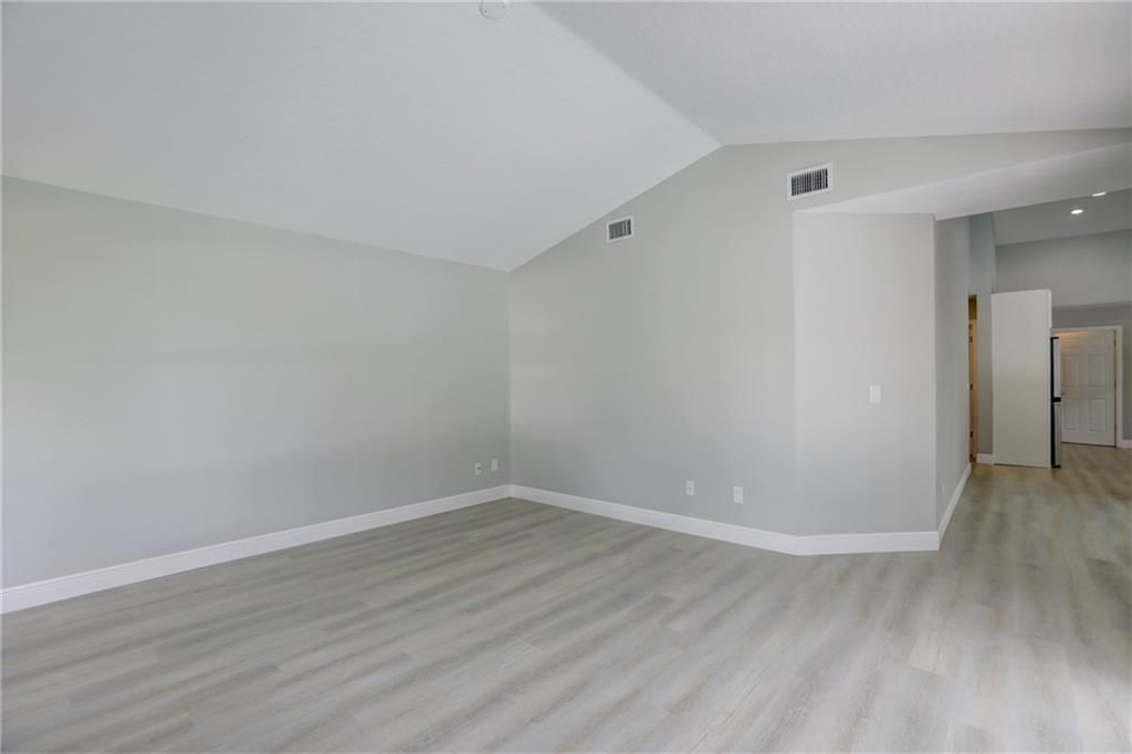 Active With Contract: $505,000 (3 beds, 3 baths, 2009 Square Feet)