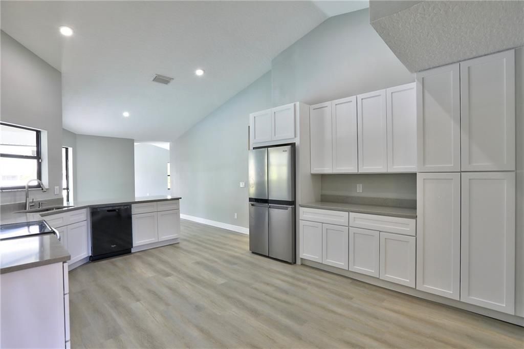 Active With Contract: $505,000 (3 beds, 3 baths, 2009 Square Feet)