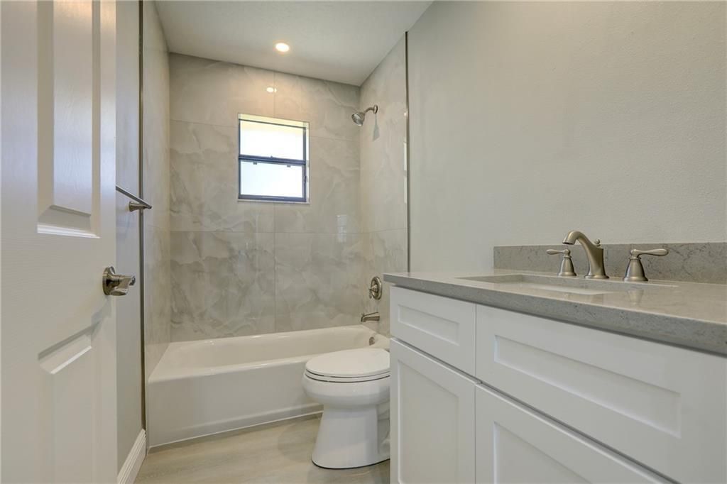 Active With Contract: $505,000 (3 beds, 3 baths, 2009 Square Feet)