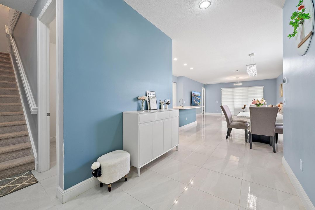 В аренду: $3,500 (3 спален, 2 ванн, 2110 Квадратных фут)