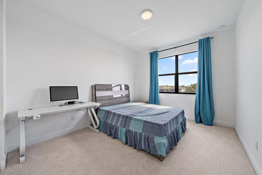 В аренду: $3,500 (3 спален, 2 ванн, 2110 Квадратных фут)