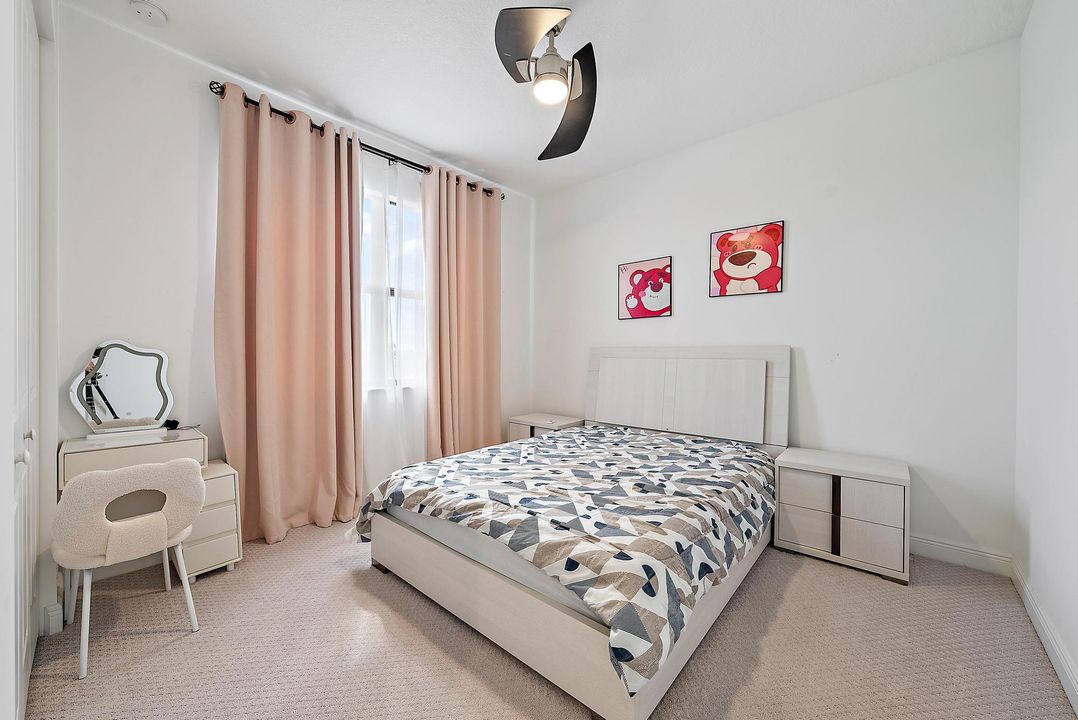 В аренду: $3,500 (3 спален, 2 ванн, 2110 Квадратных фут)