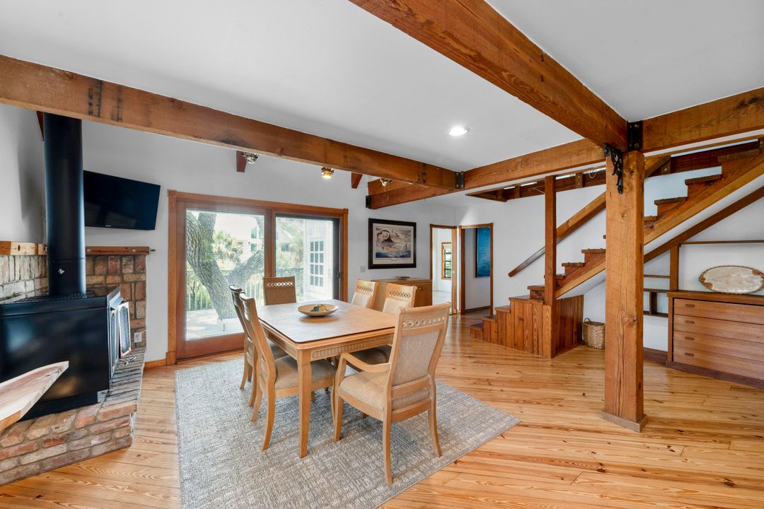 Activo con contrato: $679,000 (3 camas, 3 baños, 2062 Pies cuadrados)