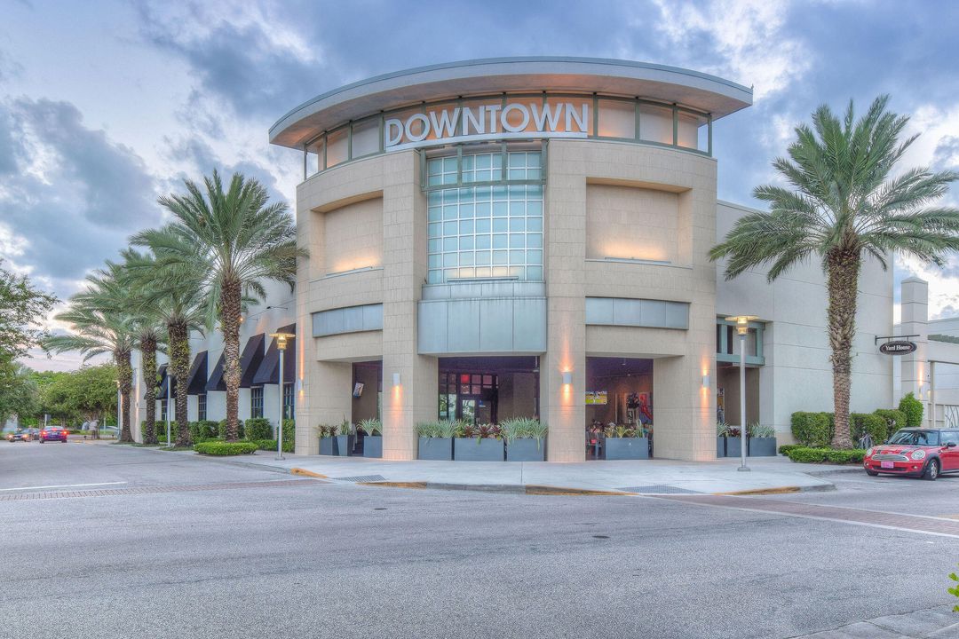 合同活跃: $5,000 (2 贝兹, 2 浴室, 1272 平方英尺)