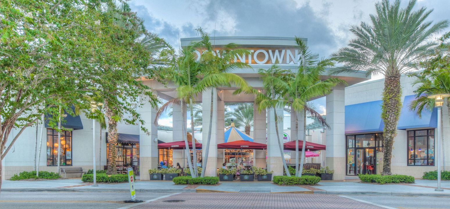 合同活跃: $5,000 (2 贝兹, 2 浴室, 1272 平方英尺)