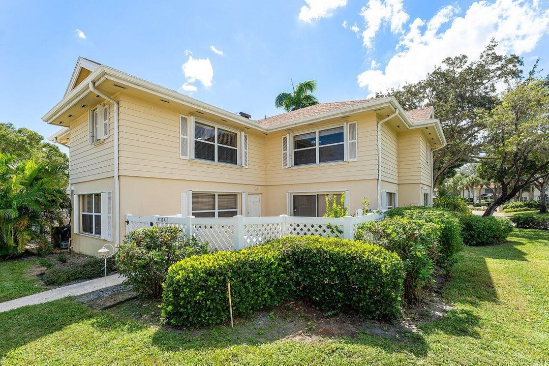 For Sale: $315,000 (2 beds, 2 baths, 1374 Square Feet)