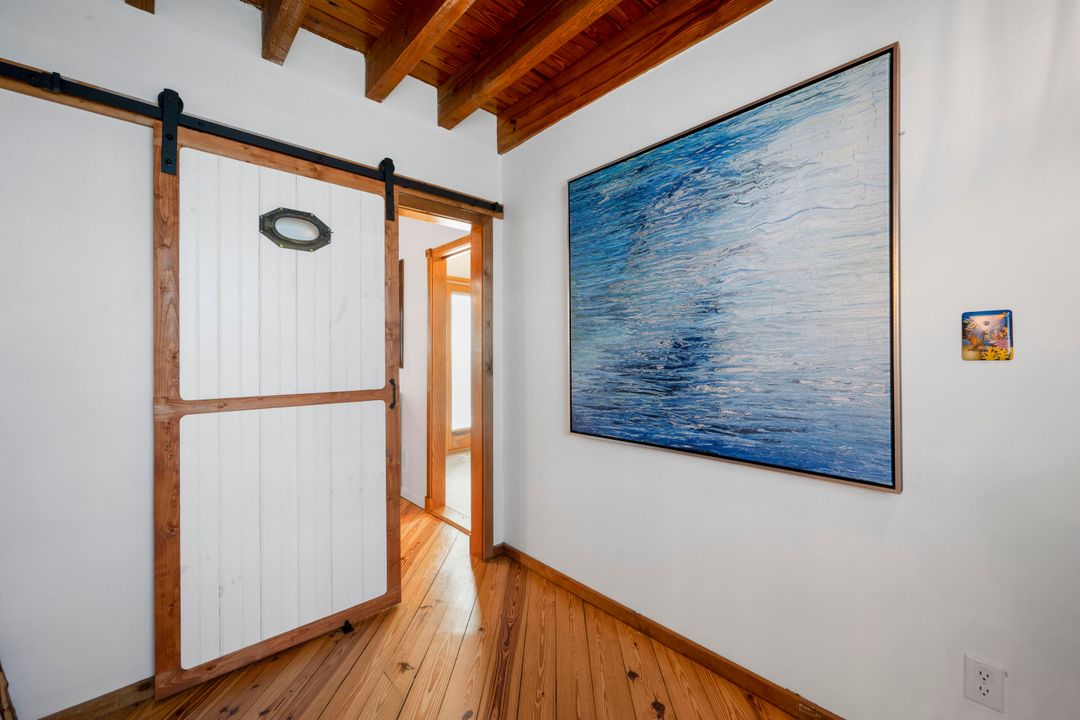 Activo con contrato: $679,000 (3 camas, 3 baños, 2062 Pies cuadrados)