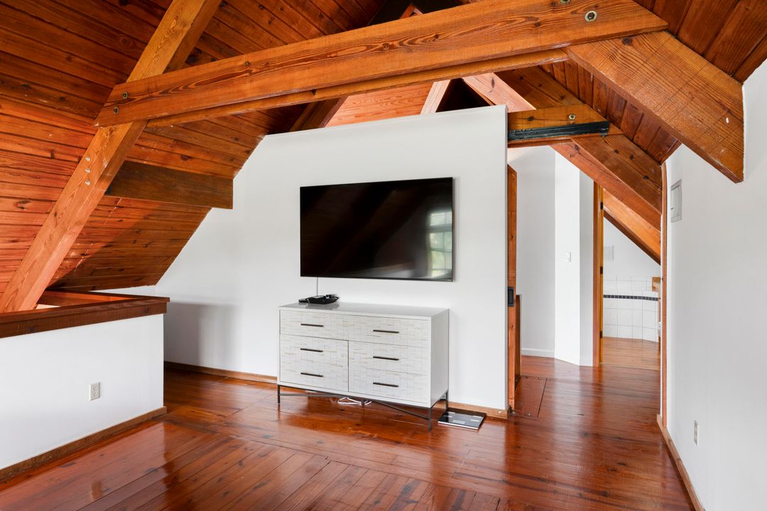 Activo con contrato: $679,000 (3 camas, 3 baños, 2062 Pies cuadrados)