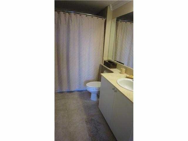 Под контрактом: $5,500 (2 спален, 2 ванн, 1082 Квадратных фут)