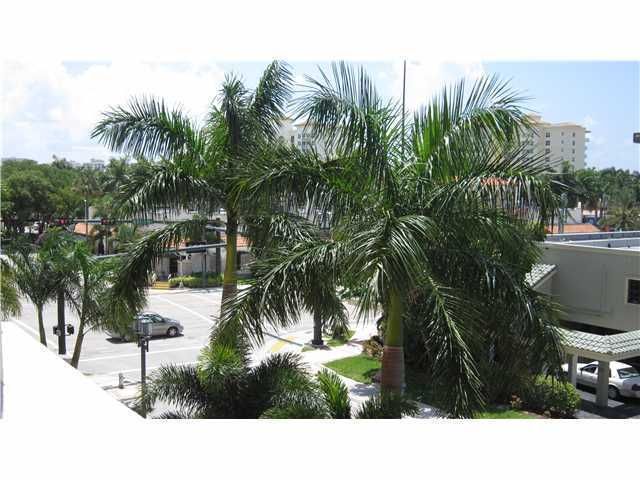 Под контрактом: $5,500 (2 спален, 2 ванн, 1082 Квадратных фут)