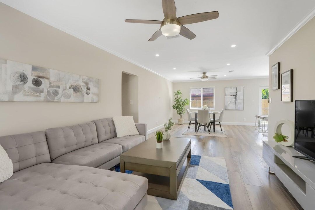 出租: $13,000 (3 贝兹, 2 浴室, 1352 平方英尺)