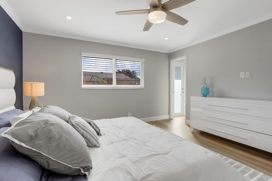 出租: $13,000 (3 贝兹, 2 浴室, 1352 平方英尺)