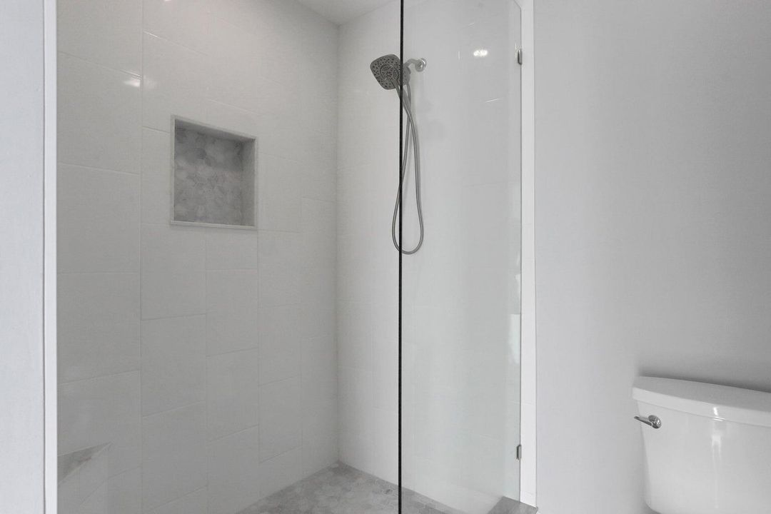 出租: $13,000 (3 贝兹, 2 浴室, 1352 平方英尺)