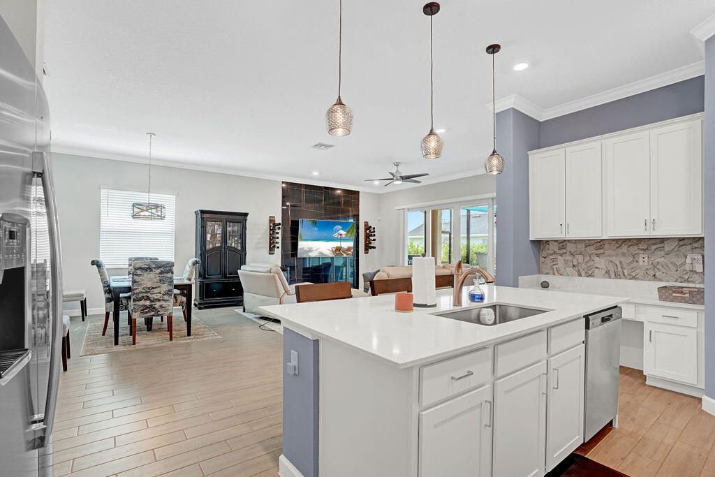 待售: $487,777 (3 贝兹, 3 浴室, 2032 平方英尺)