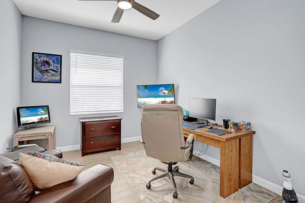 待售: $487,777 (3 贝兹, 3 浴室, 2032 平方英尺)