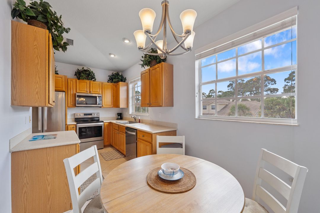 На продажу: $315,000 (3 спален, 2 ванн, 1866 Квадратных фут)