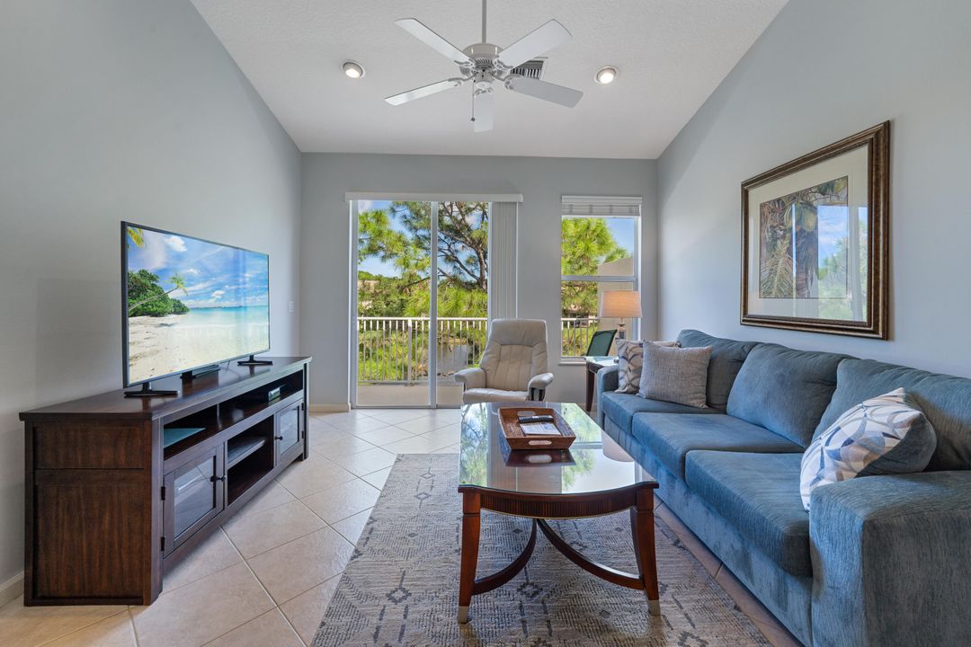 На продажу: $315,000 (3 спален, 2 ванн, 1866 Квадратных фут)