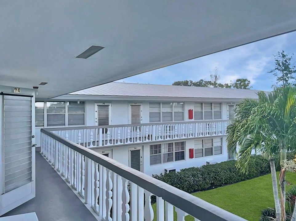 出租: $1,350 (1 贝兹, 1 浴室, 738 平方英尺)