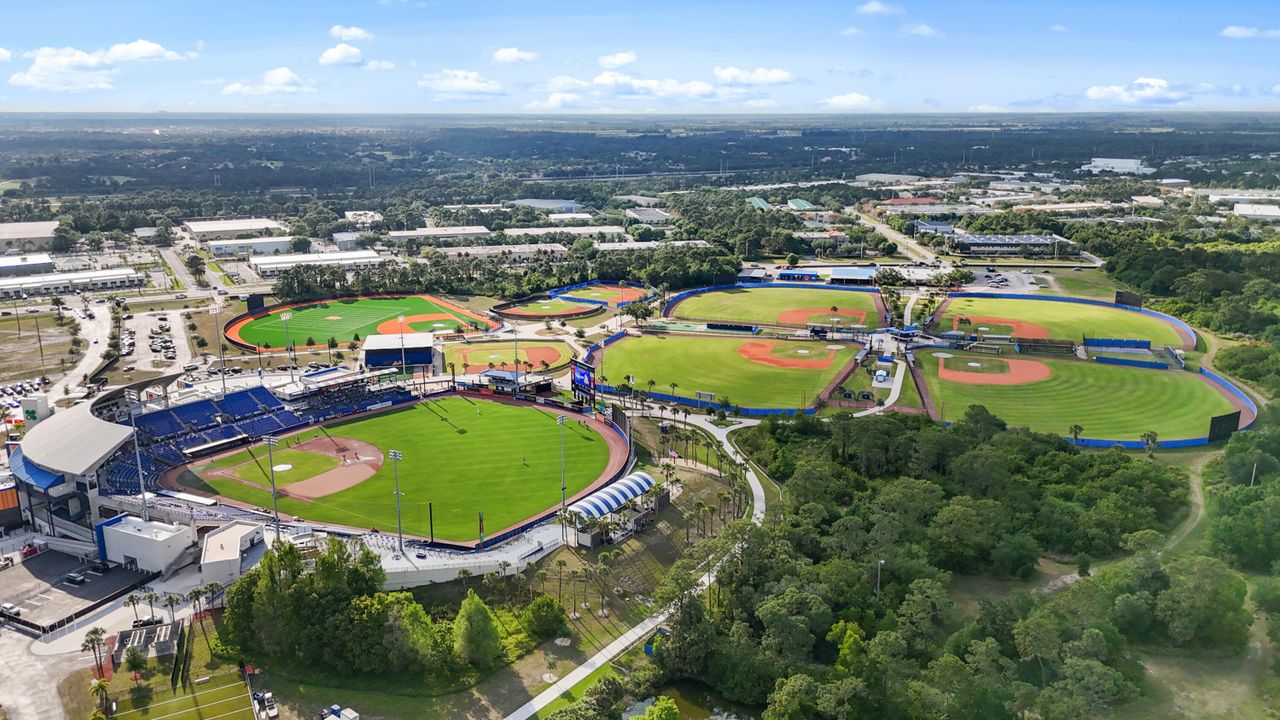 На продажу: $315,000 (3 спален, 2 ванн, 1866 Квадратных фут)