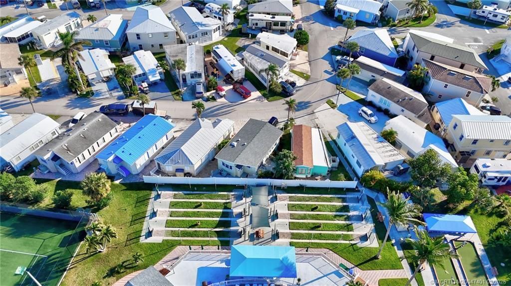 На продажу: $519,000 (2 спален, 1 ванн, 923 Квадратных фут)