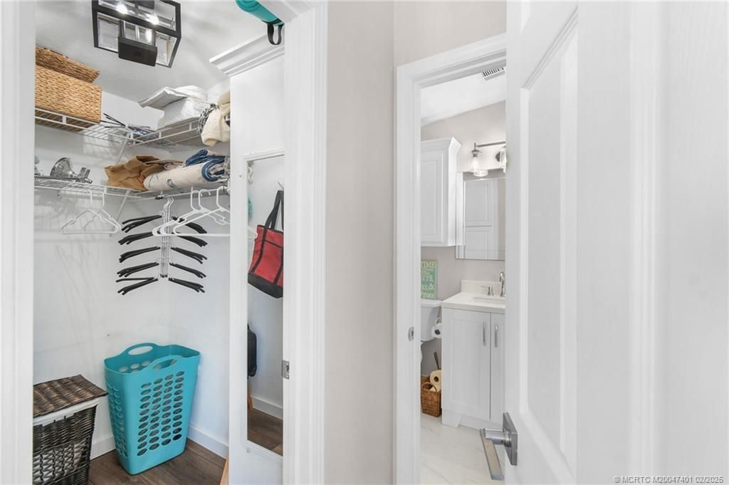 На продажу: $519,000 (2 спален, 1 ванн, 923 Квадратных фут)