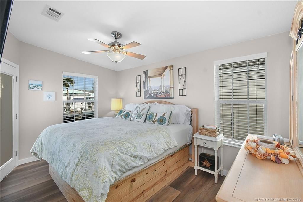 На продажу: $519,000 (2 спален, 1 ванн, 923 Квадратных фут)