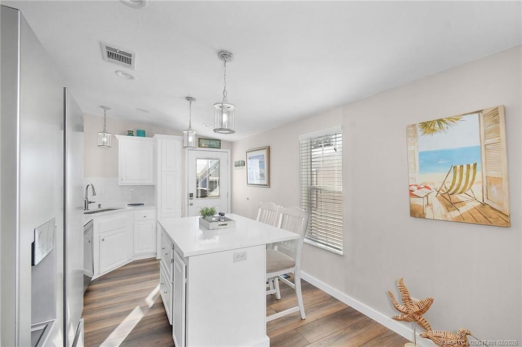 На продажу: $519,000 (2 спален, 1 ванн, 923 Квадратных фут)