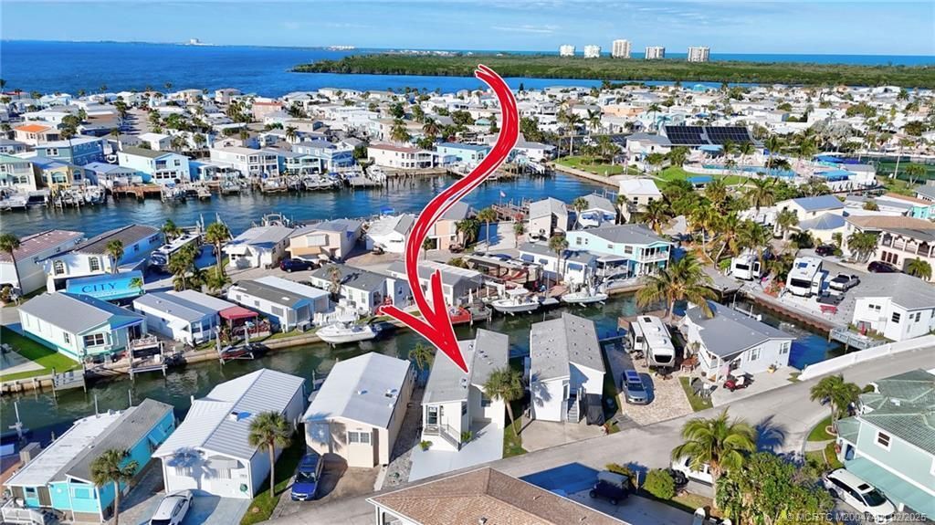 На продажу: $519,000 (2 спален, 1 ванн, 923 Квадратных фут)