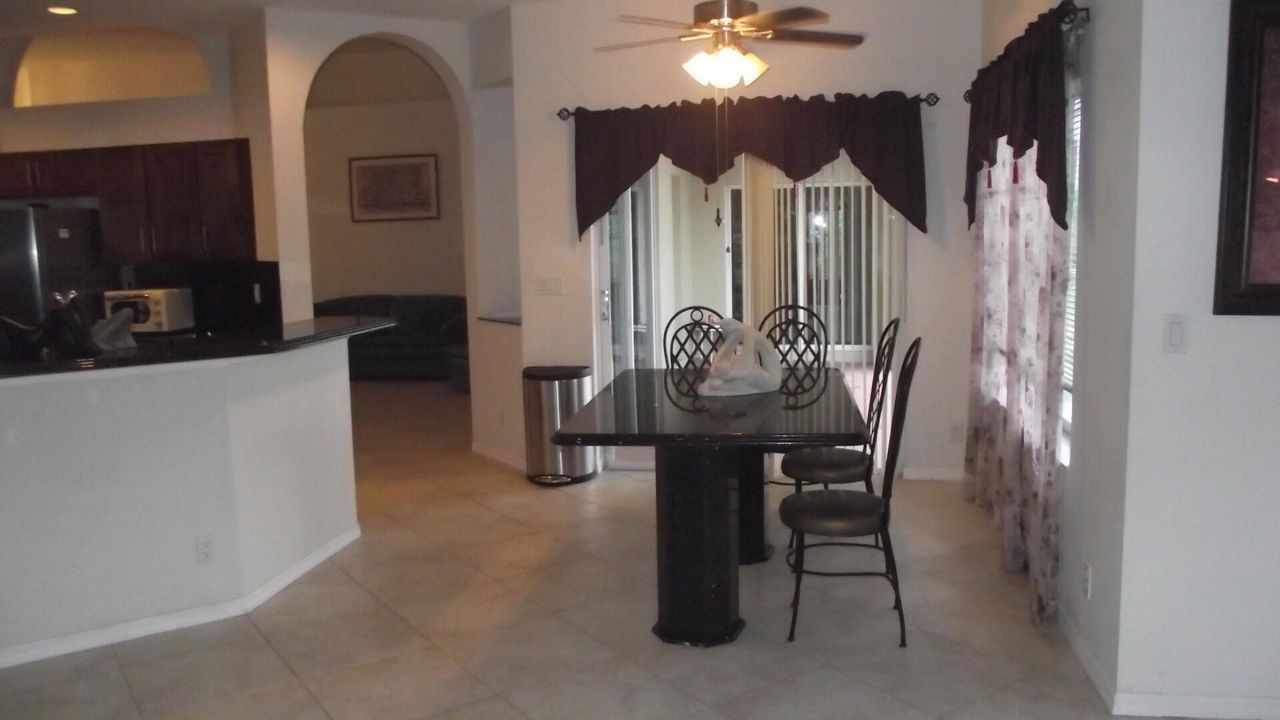 For Sale: $835,000 (5 beds, 3 baths, 3014 Square Feet)