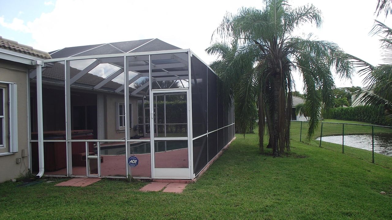 For Sale: $835,000 (5 beds, 3 baths, 3014 Square Feet)